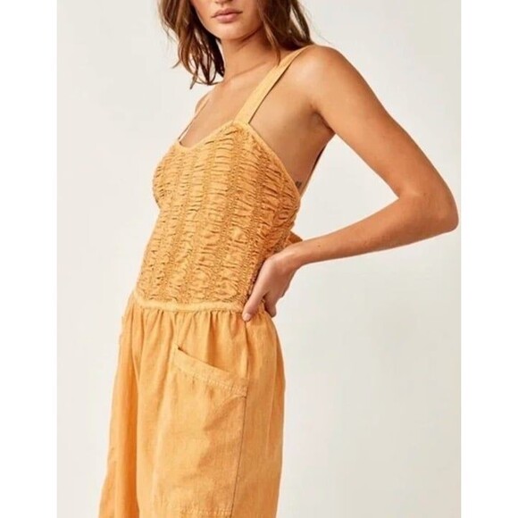NWT FREE PEOPLE Forever And Always Ruched Melo Pearl  SIZE M Retail: $128 - Picture 2 of 5